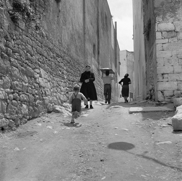 Cuchi White, Italie, 1949-1954