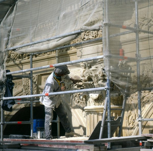 The Grand Louvre project (1981-1999)