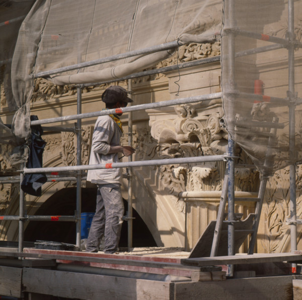 The Grand Louvre project (1981-1999)