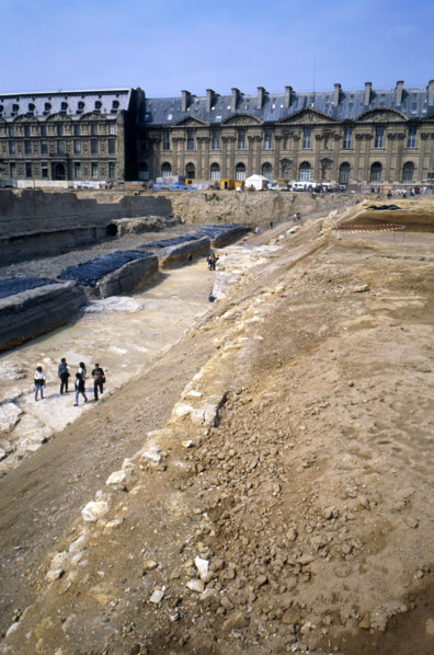 The Grand Louvre project (1981-1999)