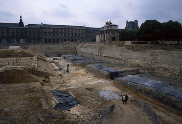 The Grand Louvre project (1981-1999)