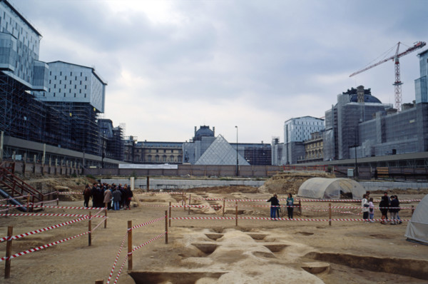 The Grand Louvre project (1981-1999)