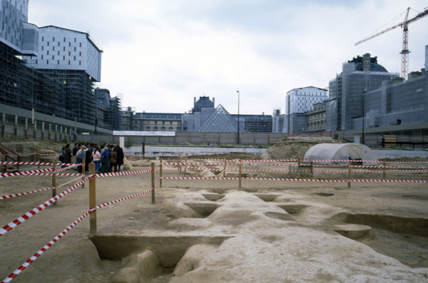 The Grand Louvre project (1981-1999)