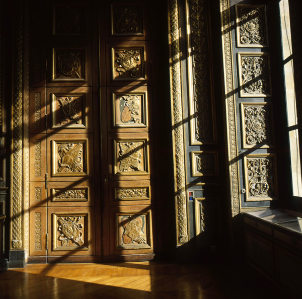 Portes de la Salle des Verres au Louvre Museum