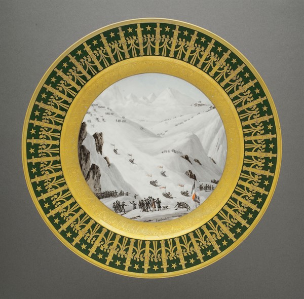 Dessert plate from the Quartiers Généraux crockery set