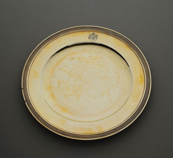 Assiette aux armes de Madame Mère