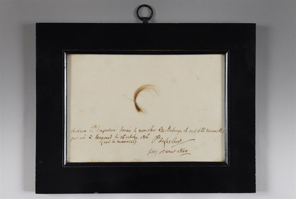 Mèche de cheveux de l'empereur Napoléon 1er