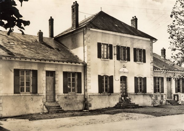Saint-Hilaire-les-Places
