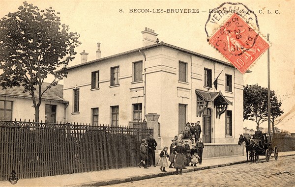 Becon,
Mairie et école