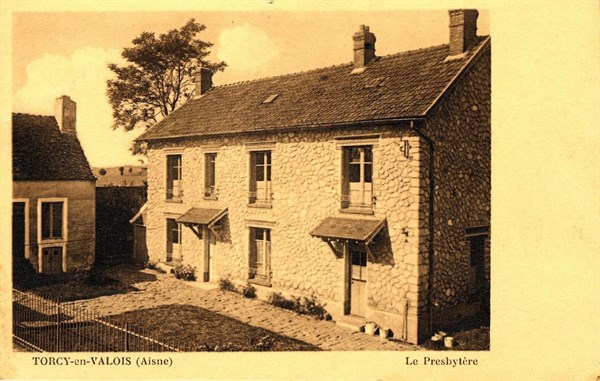 TORCY-EN-VALOIS,
Presbytery