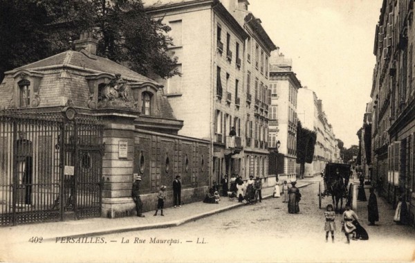 VERSAILLES