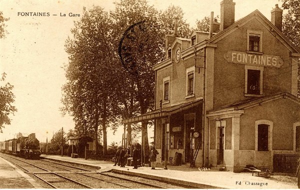 FONTAINES