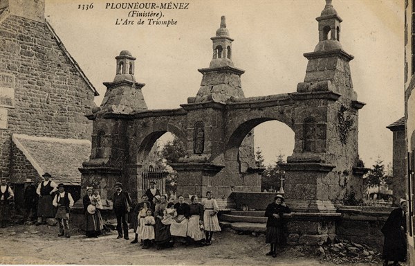 PLOUNEOUR-MENEZ