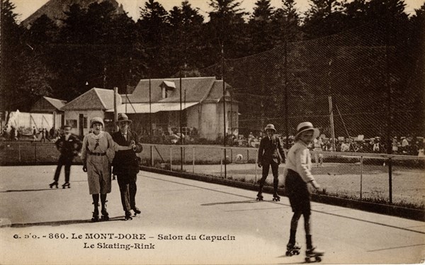 PATINS-A-ROULETTES