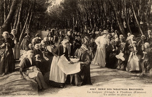 PLOUHINEC