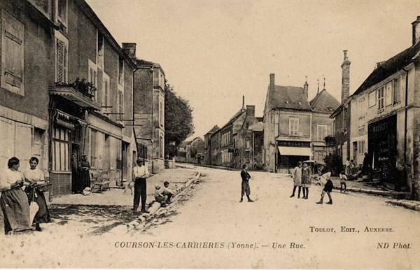 COURSON-LES-CARRIERES