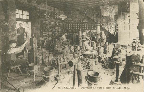 VILLEDIEU-LES-POELES