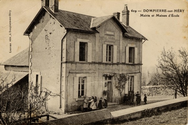 DOMPIERRE-SUR-HERY