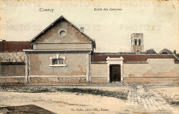 COURCY