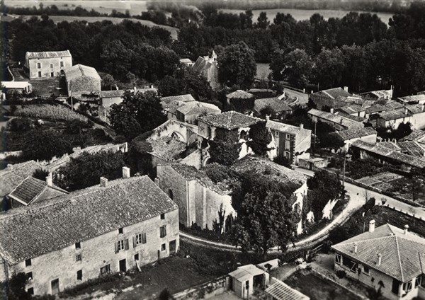 SAINT-GELAIS