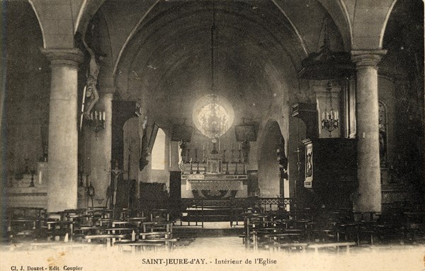 SAINT-JEURE-D'AY. Intérieur de l'église.
Département : Ardèche (07). Region: Auvergne-Rhône-Alpes