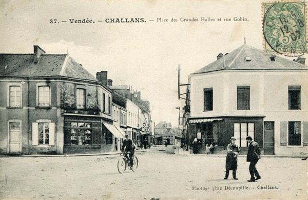 Challans, place des Grandes Halles et rue Gobin