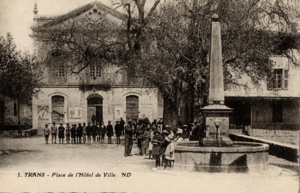 TRANS-EN-PROVENCE