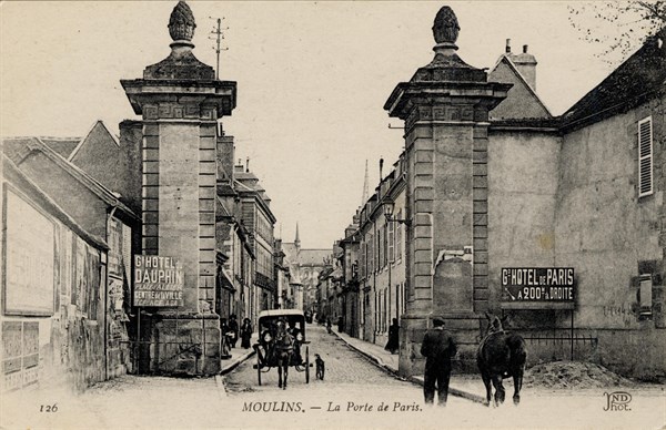 MOULINS
