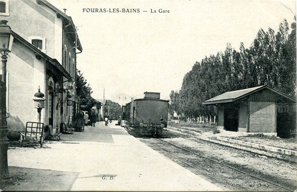 Fouras
