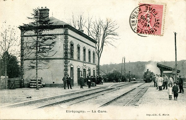 Etrépagny, train station