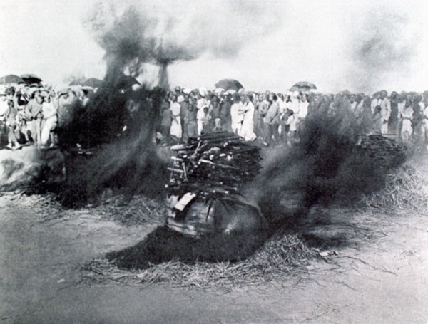 China. The fight against opium (August 1911)