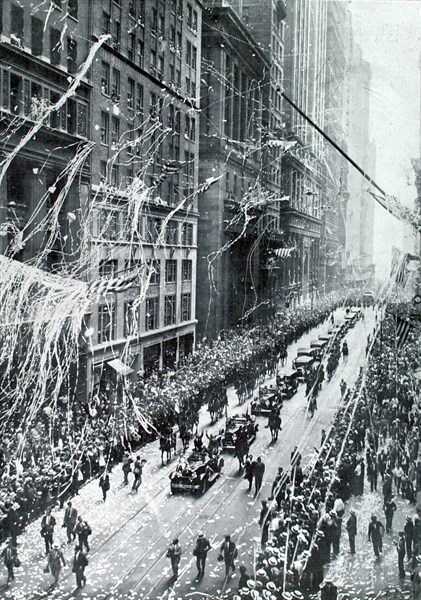 Premier Paris-New York par les airs, 1930 : cortège triomphal de Costes et Bellonte