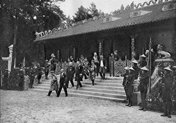 Official visit of Khaï Dinh, emperor of Annam, in Paris (1922)