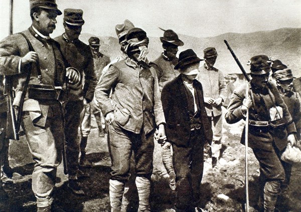 Blindfolded prisoners of war, 1916