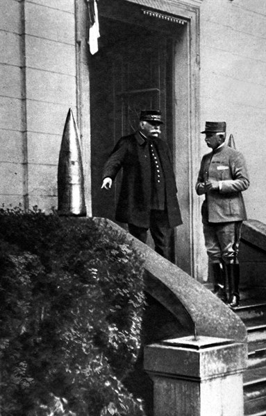 General Joffre at General Fayolle's headquarters