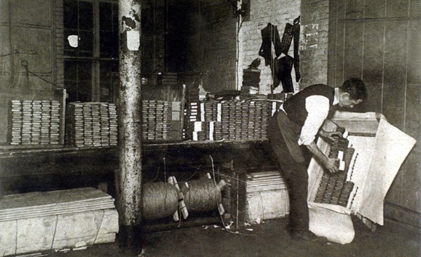 Première Guerre Mondiale. L'Amérique envoie des bibles à ses soldats (1918)