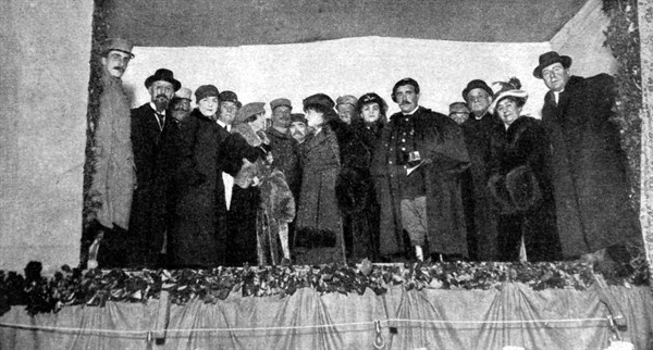 World War I. 
The Comédie Française on the front, in "Le pays de France", 2-24-1916