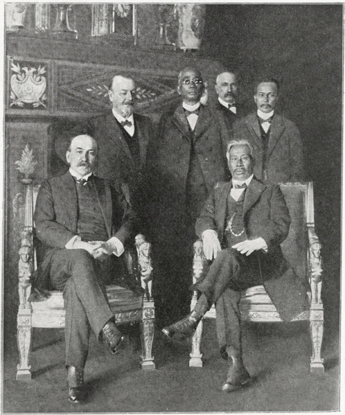 Visite à Paris de M. Sisowath, roi du Cambodge et de sa suite, reçus par le ministre des colonies en 1906.