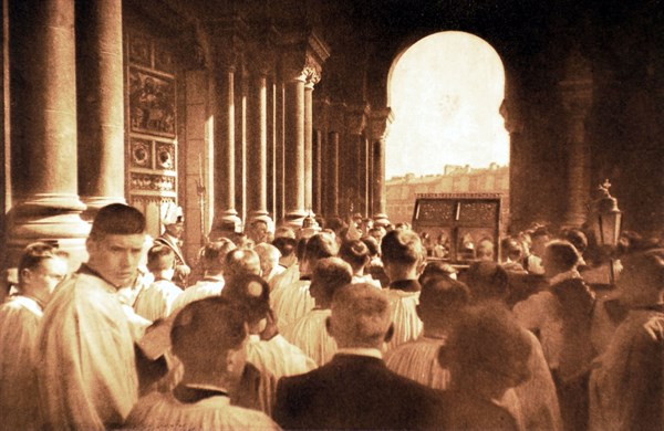 Paris. Consécration de la basilique du Sacré-Coeur (1919)