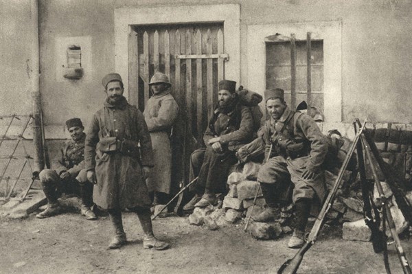 Tirailleurs marocains de retour des combats du fort de Douaumont