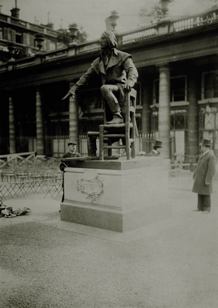 Statue of Camille Desmoulins