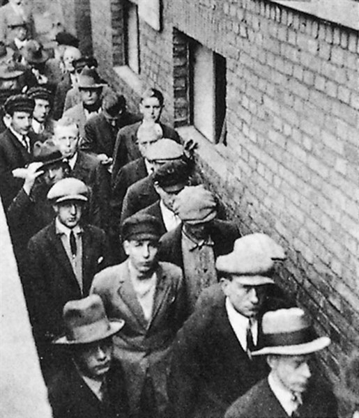 Germany, Duisburg / More than five million unemployed persons in the German Reich