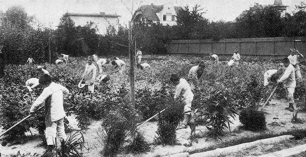 In Berlin, boarders of the 'Home of protection for children'
