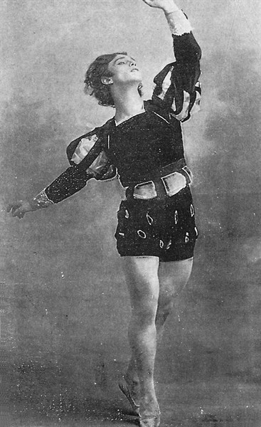 Waslaw Nijinski in the ballet 'Giselle'