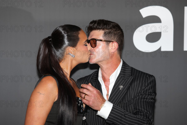 April Love Geary and Robin Thicke