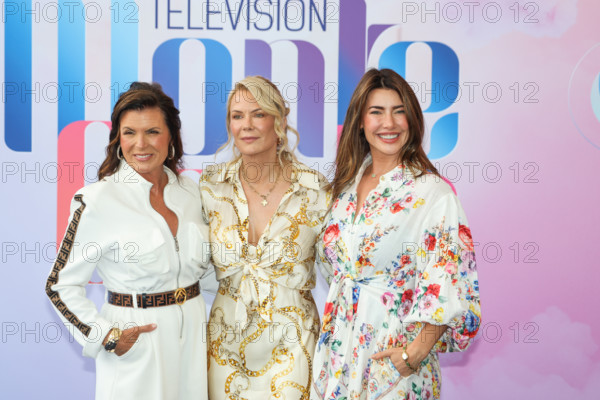 Kimberlin Brown, Katherine Kelly Lang and Jacqueline MacInnes Wood