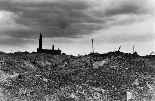 Ruines du palais royal de Varsovie, 1945