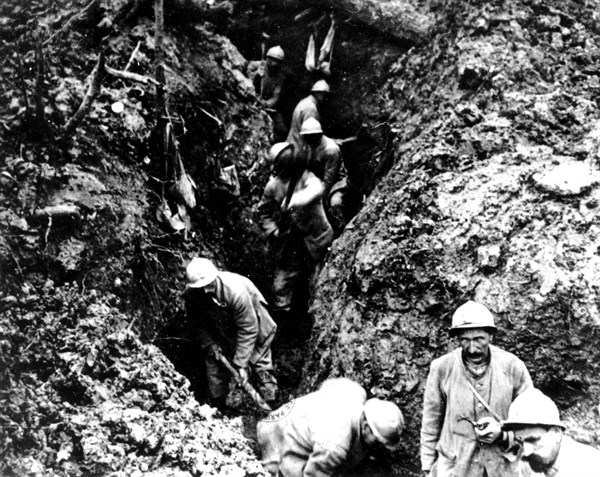 In the trenches in Verdun, 1916