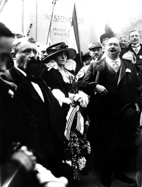 Entrance of the United States into the war: Welcoming of American soldiers in the Reuilly barrack