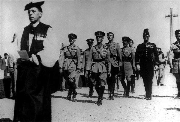 Arrivée de la commission royale britannique en Palestine